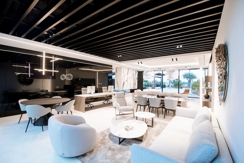 Reforma tienda mobiliario en Vega Baja